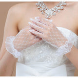 Short Lace Gloves